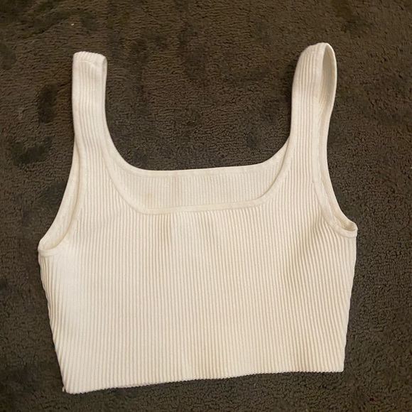 Aritzia Babaton Sculpt Knit Square-neck Cropped Tank - Picture 2 of 3